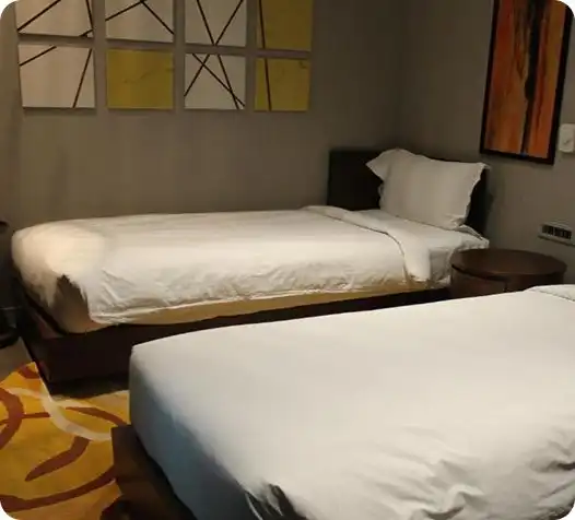 Domestic transit hotel